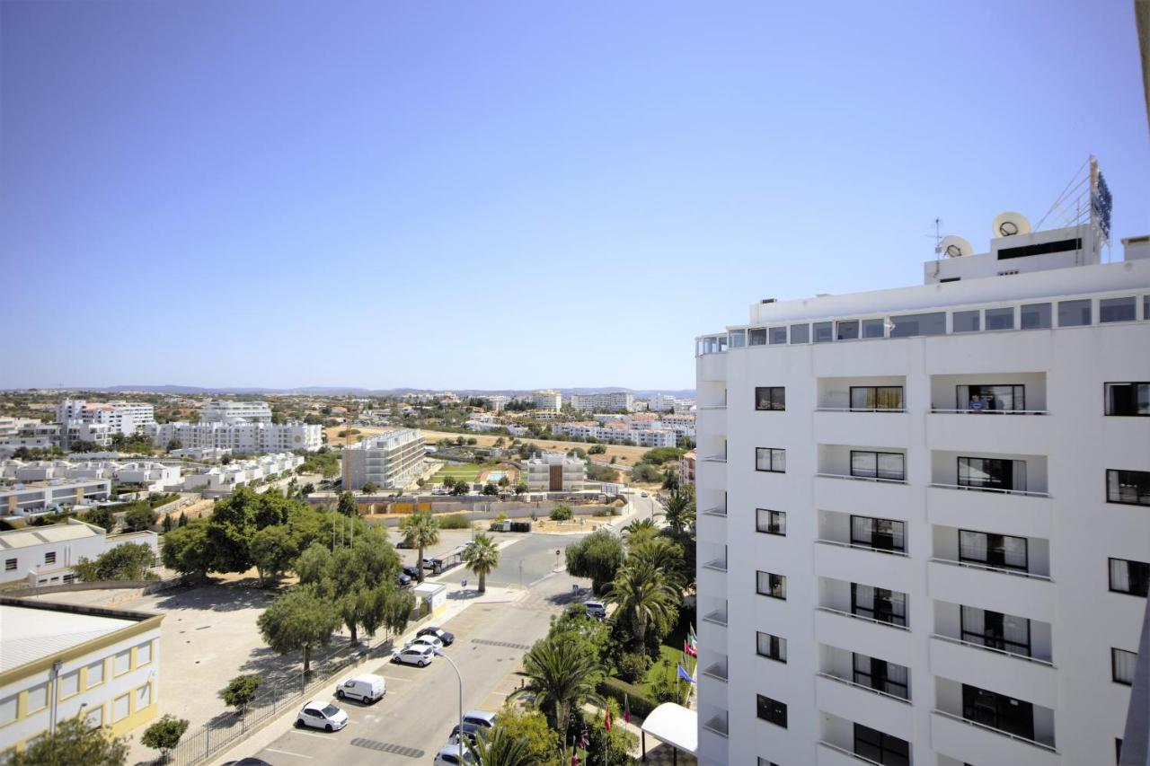 Sea View Apartment - 3 Swimming Pool & Fitness Albufeira Bagian luar foto