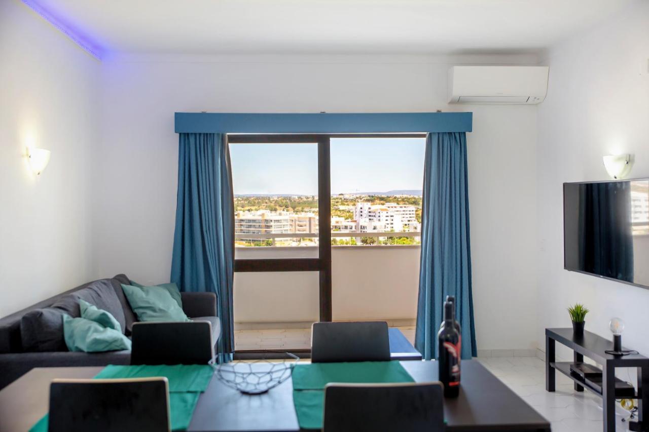 Sea View Apartment - 3 Swimming Pool & Fitness Albufeira Bagian luar foto