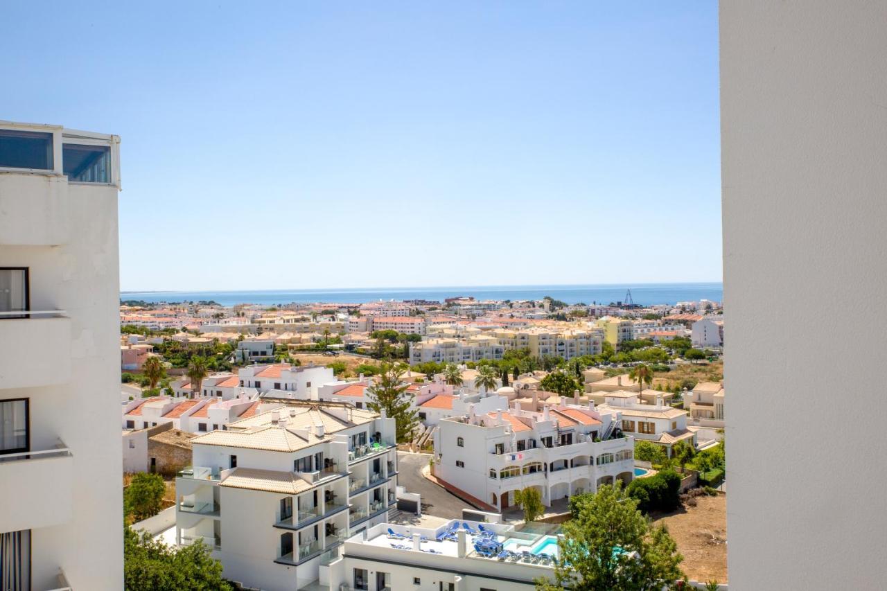 Sea View Apartment - 3 Swimming Pool & Fitness Albufeira Bagian luar foto