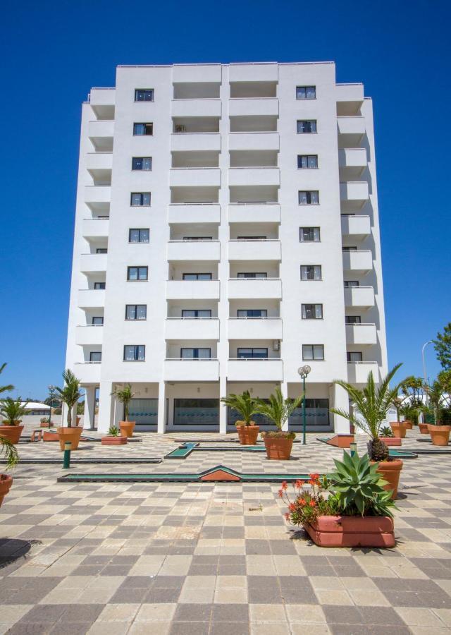 Sea View Apartment - 3 Swimming Pool & Fitness Albufeira Bagian luar foto