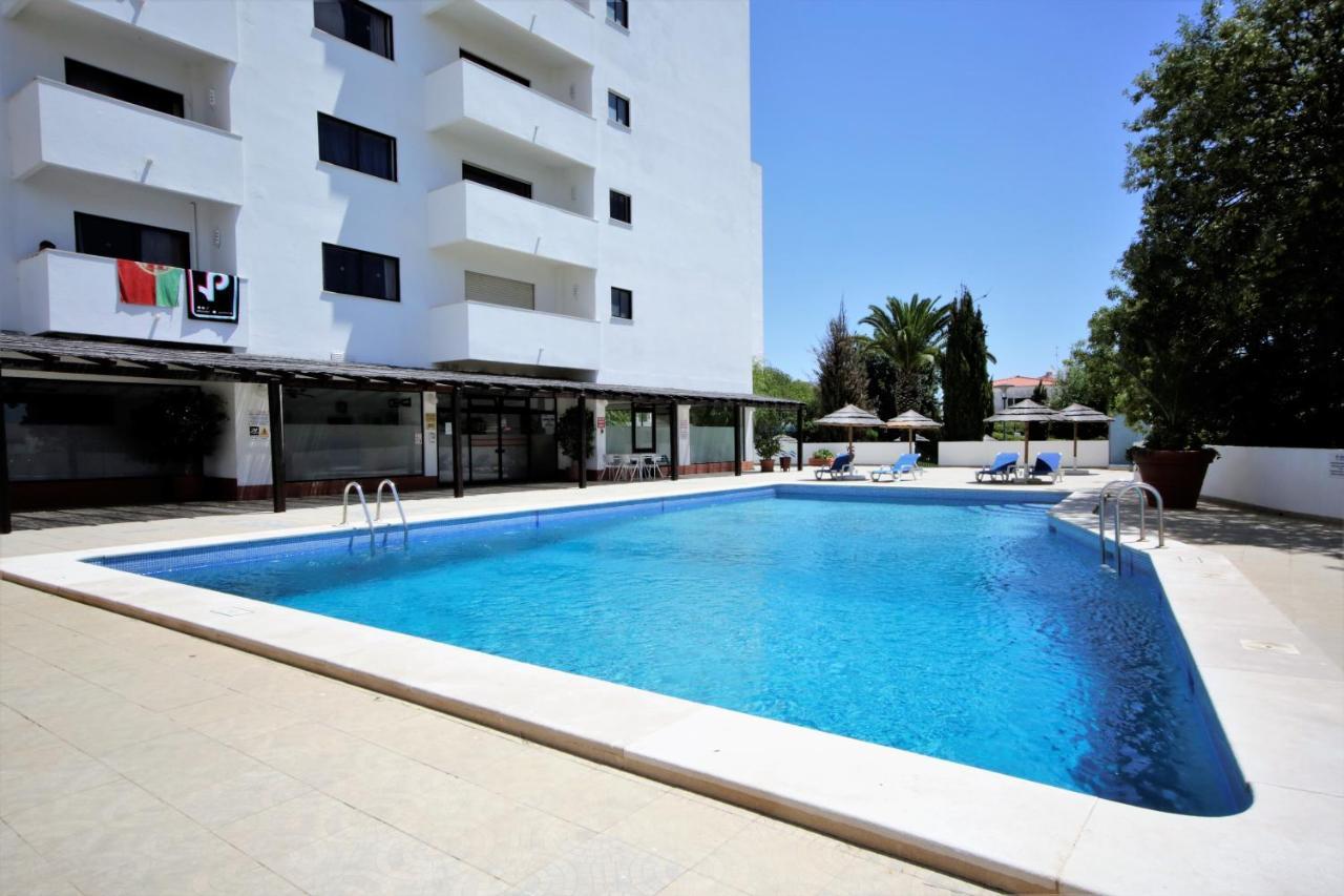 Sea View Apartment - 3 Swimming Pool & Fitness Albufeira Bagian luar foto