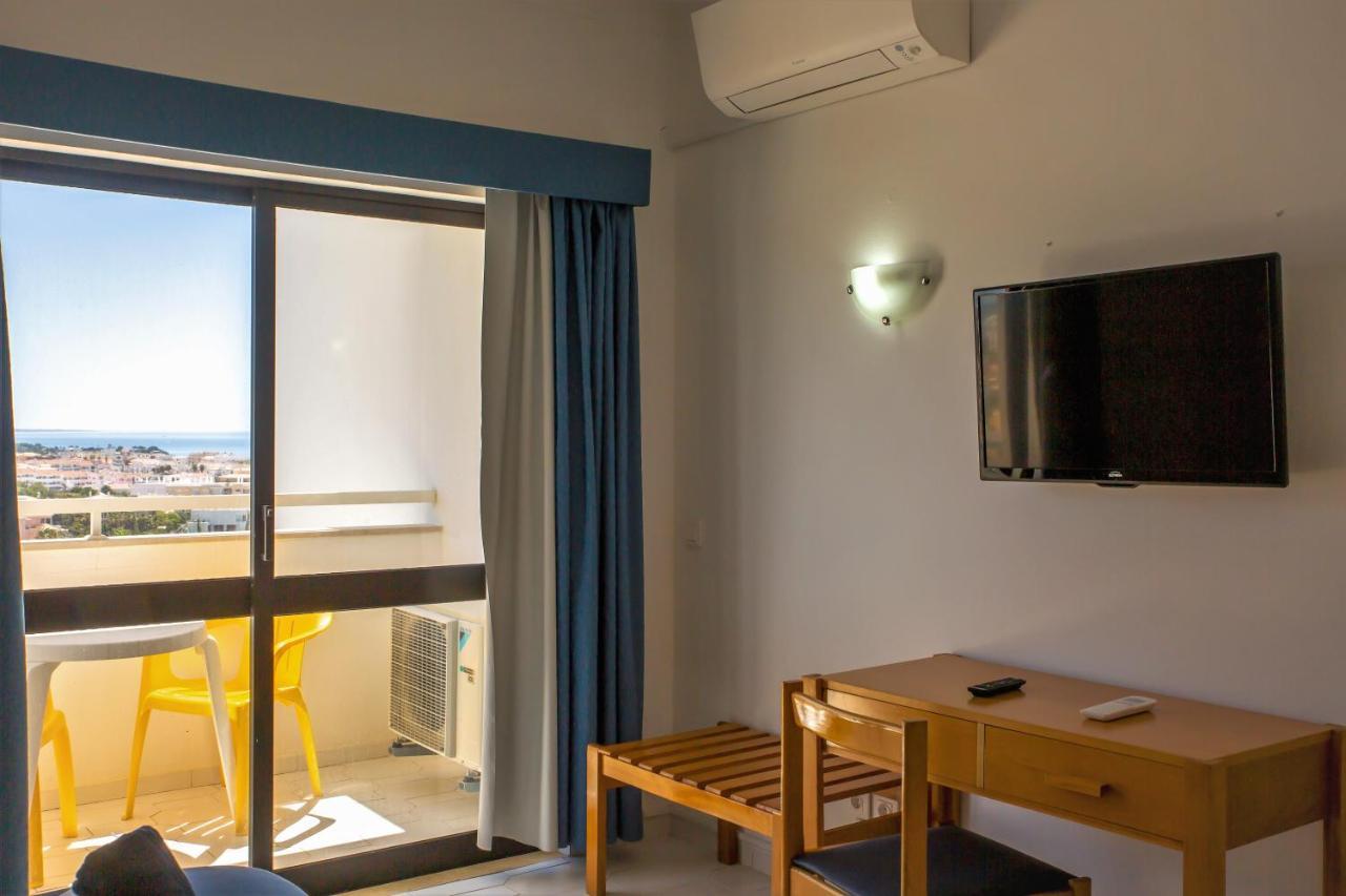 Sea View Apartment - 3 Swimming Pool & Fitness Albufeira Bagian luar foto