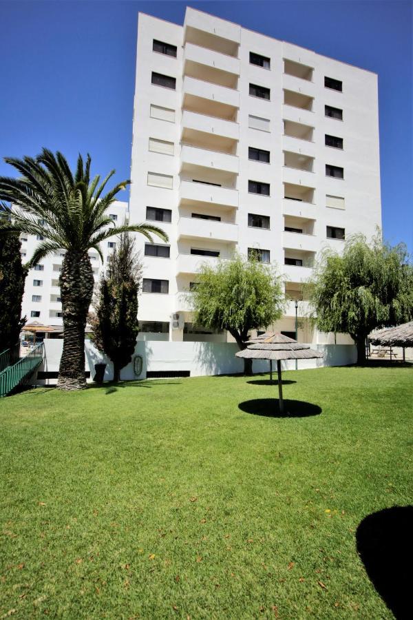 Sea View Apartment - 3 Swimming Pool & Fitness Albufeira Bagian luar foto
