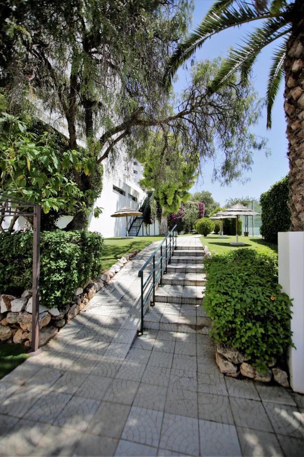 Sea View Apartment - 3 Swimming Pool & Fitness Albufeira Bagian luar foto